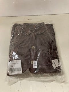 Lot 829  
            Nottingham SR3 - Delivery Only 

                
ONE SCOUT JACKET IN CHOCOLATE SIZE: L ORIGINAL RRP:£118