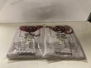 Lot 852  
            Nottingham SR3 - Delivery Only 

                
2 X WOMENS DESIGNER REVERSIBLE JUMPER UK SIZE S (CREME) ORIGINAL RRP:£55 EACH