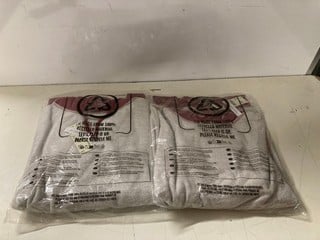 Lot 861  
            Nottingham SR3 - Delivery Only 

                
3 X WOMENS DESIGNER REVERSIBLE JUMPER UK SIZE XS (CREME) ORIGINAL RRP:£55 EACH