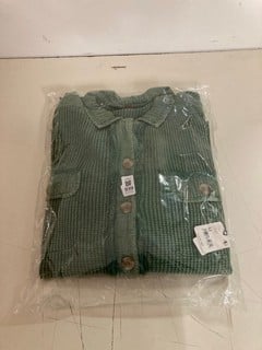 Lot 939  
            Nottingham SR3 - Delivery Only 

                
ONE SCOUT JACKET KELLY SIZE: M ORIGINAL RRP:£118.00
