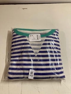 Lot 952  
            Nottingham SR3 - Delivery Only 

                
CLASSIC STRIPED CREW JUMPER SIZE: M ORIGINAL RRP:£88.00