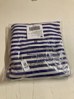 Lot 958  
            Nottingham SR3 - Delivery Only 

                
CLASSIC STRIPED CREW JUMPER SIZE: M ORIGINAL RRP:£88.00