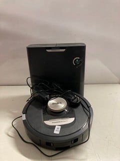 Lot 984  
            Nottingham SR3 - Delivery Only 

                
SHARK POWER DETECT ROBOT VACUUM CLEANER