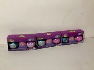 Lot 98  
            Nottingham SR3 - Delivery Only 

                
3 X MAGIC MIXES ENCHANTED BATH POTIONS