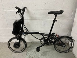 Lot 16  
            Nottingham SR4 - Collection Only 
                
BROMPTON D-M6L FOLDING ELECTRIC BICYCLE ORIGINAL RRP £2,250 (WITH BATTERY, WITH C...