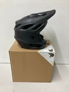 Lot 184  
            Nottingham SR4 - Delivery Or Collection 
                
FOX DROPFRAME MOUNTAINBIKE HELMET MATTE BLACK M ORIGINAL RRP £189.99