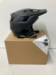 Lot 186  
            Nottingham SR4 - Delivery Or Collection 
                
FOX DROPFRAME MOUNTAINBIKE HELMET SOLID BLACK S ORIGINAL RRP £189.99