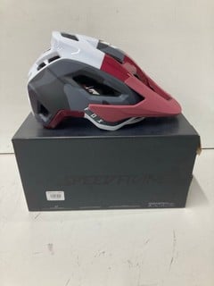 Lot 188  
            Nottingham SR4 - Delivery Or Collection 
                
FOX SPEEDFRAME PRO HELMET BURGANDY/WHITE CAMO L ORIGINAL RRP £149.99