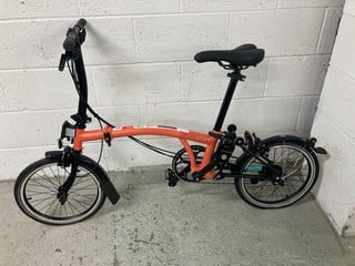 Lot 19  
            Nottingham SR4 - Collection Only 
                
BROMPTON C-LINE D-S6L FOLDING PEDAL BICYCLE ORIGINAL RRP £1,480 ORANGE (COLLECTIO...