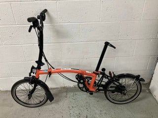 Lot 23  
            Nottingham SR4 - Collection Only 
                
BROMPTON D-M6L FOLDING PEDAL BICYCLE ORIGINAL RRP £1,480 ORANGE (COLLECTION FROM ...