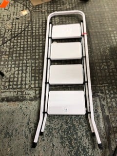 Lot 299  
            Nottingham SR4 - Delivery Or Collection 

                
WHITE STEP-LADDER (EBAP257)