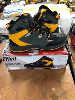 Lot 311  
            Nottingham SR4 - Delivery Or Collection 
                
CRIVIT SIZE 9 WALKING BOOTS (MPSE54422216)
