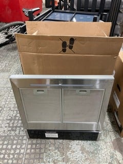 Lot 330  
            Nottingham SR4 - Delivery Or Collection 

                
CDA WARMING DRAW UNKNOWN MODEL & 60CM STAINLESS STEE COOKER HOOD MODEL: WRCHIM60RFBK