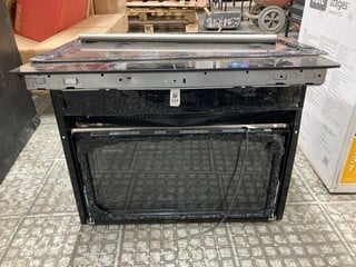 Lot 334  
            Nottingham SR4 - Delivery Or Collection 

                
2 X HOTPOINT ITEMS INC HOTPOINT 4 BURNER CERAMIC INDUCTION HOB MODEL: HR651CH (EX...