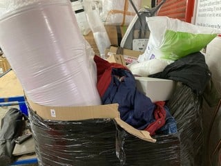 Lot 370  
            Nottingham SR4 - Delivery Or Collection 

                
PALLET OF ITEMS TO INC SLUMBERDOWN SET OF 2 ANTI ALLERGY PILLOWS