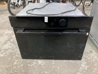 Lot 396  
            Nottingham SR4 - Delivery Or Collection 

                
SAMSUNG BUILT IN COMBI OVEN MODEL: NQ5B6753CAK