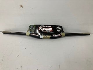 Lot 50  
            Nottingham SR4 - Delivery Or Collection 

                
FATBAR CARBON HANDLEBARS 35MM CLAMP ORIGINAL RRP £173.95