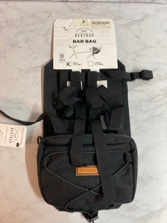 Lot 220  
            Nottingham SR5 - Delivery Only 

                
RESTRAP BAR BAG SMALL (BLACK) 14L RRP: £109.99