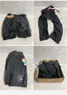 Lot 255  
            Nottingham SR5 - Delivery Only 

                
BOX OF VARIOUS BRANDED CYCLING CLOTHING PRODUCTS, VARIOUS SIZES AND STYLES