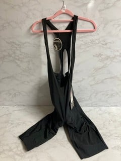 Lot 298  
            Nottingham SR5 - Delivery Only 
                
ENDURA WOMEN'S GV500 REIVER B BLK SIZE: XL RRP: £129.99