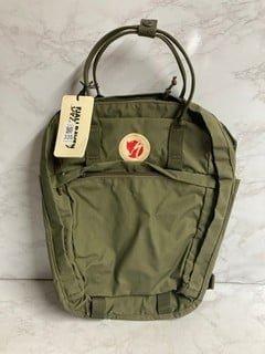 Lot 335  
            Nottingham SR5 - Delivery Only 
                
SPECIALIZED FJALLRAVEN CAVE PA GRN BAG