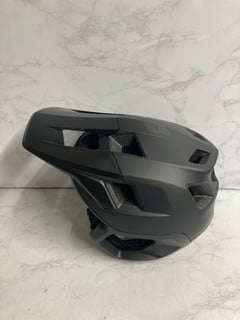 Lot 360  
            Nottingham SR5 - Delivery Only 
                
FOX DROP FRAME MOUNTAIN BIKE HELMET SIZE: M