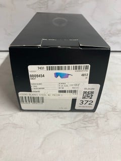 Lot 372  
            Nottingham SR5 - Delivery Only 
                
OAKLEY EVZEREO BLADES STEEL GOGGLES