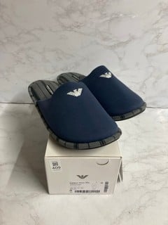 Lot 409  
            Nottingham SR5 - Delivery Only 
                
EMPORIO ARMANI XJPM17 UNDERWEAR SLIPPERS SIZE: 12