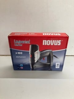 Lot 427  
            Nottingham SR5 - Delivery Only 
                
NOVUS UNIVERSAL TACKER J-102 DUAL POWER