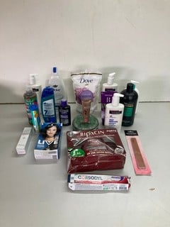 Lot 476  
            Nottingham SR5 - Delivery Only 
                
BOX OF VARIOUS ITEMS TO INCLUDE CORSODYL TOOTHPASTE