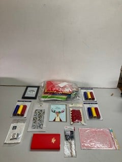 Lot 478  
            Nottingham SR5 - Delivery Only 
                
BOX OF VARIOUS ITEMS TO INCLUDE THE ECONOMIST WALLET DIARY