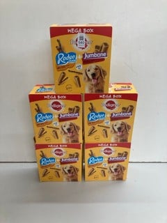 Lot 540  
            Nottingham SR5 - Delivery Only 
                
5 X PEDIGREE ROEDO DUOS + JUMBONE