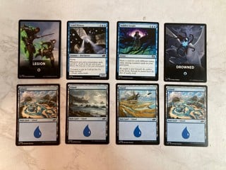 Lot 589  
            Nottingham SR5 - Delivery Only 
                
BOX OF VARIOUS MAGIC: THE GATHERING CARDS