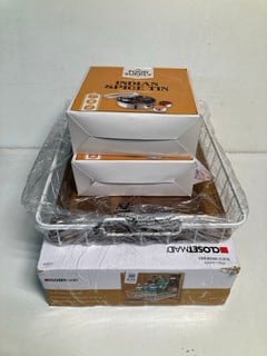 Lot 635  
            Nottingham SR5 - Delivery Only 
                
4 X HOMEWARES TO INCLUDE THE FOOD SUPPLY HIGH QUALITY INDIAN SPICE TIN