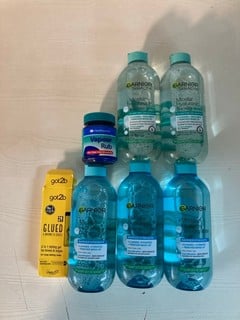 Lot 676  
            Nottingham SR5 - Delivery Only 
                
BOX OF GARNIER SKIN ACTIVE MICELLAR HYALURONIC ALOE WATER