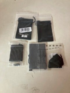 Lot 687  
            Nottingham SR5 - Delivery Only 
                
BOX OF VARIOUS JEWELLERY