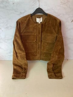 Lot 806  
            Nottingham SR5 - Delivery Only 

                
H&M CHROME FREE TANNED LEATHER JACKET SIZE:EUR S ORIGINAL RRP:£259