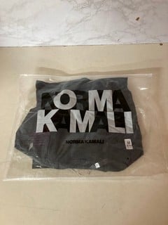 Lot 870  
            Nottingham SR5 - Delivery Only 

                
NORMA KAMALI ELEPHANT PANT GREY CHARCOAL LAME SIZE:L