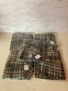 Lot 871  
            Nottingham SR5 - Delivery Only 

                
5 X HUDSON CANYON PLAID PANTS