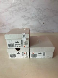 Lot 943  
            Nottingham SR5 - Delivery Only 

                
3 X PAIRS OF SHOES TO INCLUDE CLARKS FIRST SHOES ROAMER HATS T PINK SHOES SIZE: 2...