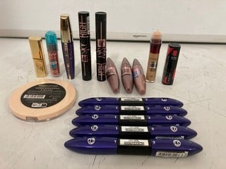 Lot 157  
            Nottingham SR6 - Parcel Delivery 

                
QTY OF BEAUTY PRODUCTS INC REVOLUTION MEGA BRONZE 2 WARM