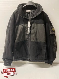 Lot 32  
            Nottingham SR6 - Parcel Delivery 
                
STONE ISLAND BLOUSON BLACK JACKET (SIZE M) ORIGINAL RRP €890.00