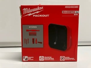 Lot 418  
            Nottingham SR6 - Parcel Delivery 
                
MILWAUKEE PACKOUT MAGNETIC BIN