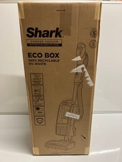 Lot 500  
            Nottingham SR6 - Parcel Delivery 
                
SHARK CORDED VACUUM CLEANER