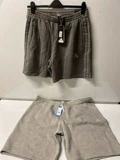 Lot 583  
            Nottingham SR6 - Parcel Delivery 
                
2 X JOGGER SHORTS TO INC ADIDAS (SIZE L)