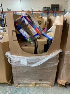 Lot 164  
            Nottingham SR2 - Delivery or Collection 

                
PALLET OF ITEMS INC AEROFLEX MULTI-FIT 19" & VILEDA TURBO 3 IN 1 MICROFIBRE