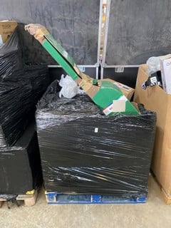 Lot 174  
            Nottingham SR2 - Delivery or Collection 

                
PALLET OF ITEMS INC BOSCH HEDGE TRIMMER & OFFICE SHREDDER