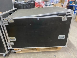 Lot 178  
            Nottingham SR2 - Delivery or Collection 

                
CONTAINER WITH BOXES INSIDE (CONTAINER TO BE REMOVED FROM SITE ON COLLECTION)