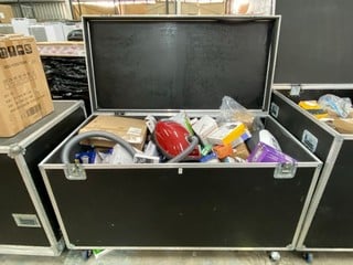 Lot 181  
            Nottingham SR2 - Collection Only 

                
CONTAINER FILLED WITH ELECTRONIC AND HOUSEHOLD ITEMS (CONTAINER TO BE REMOVED FRO...