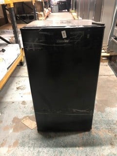 Lot 18  
            Nottingham SR2 - Delivery or Collection 

                
COMFEE FREESTANDING UNDERCOUNTER FRIDGE MODEL NO: RCD93BL2 ORIGINAL RRP £150.00